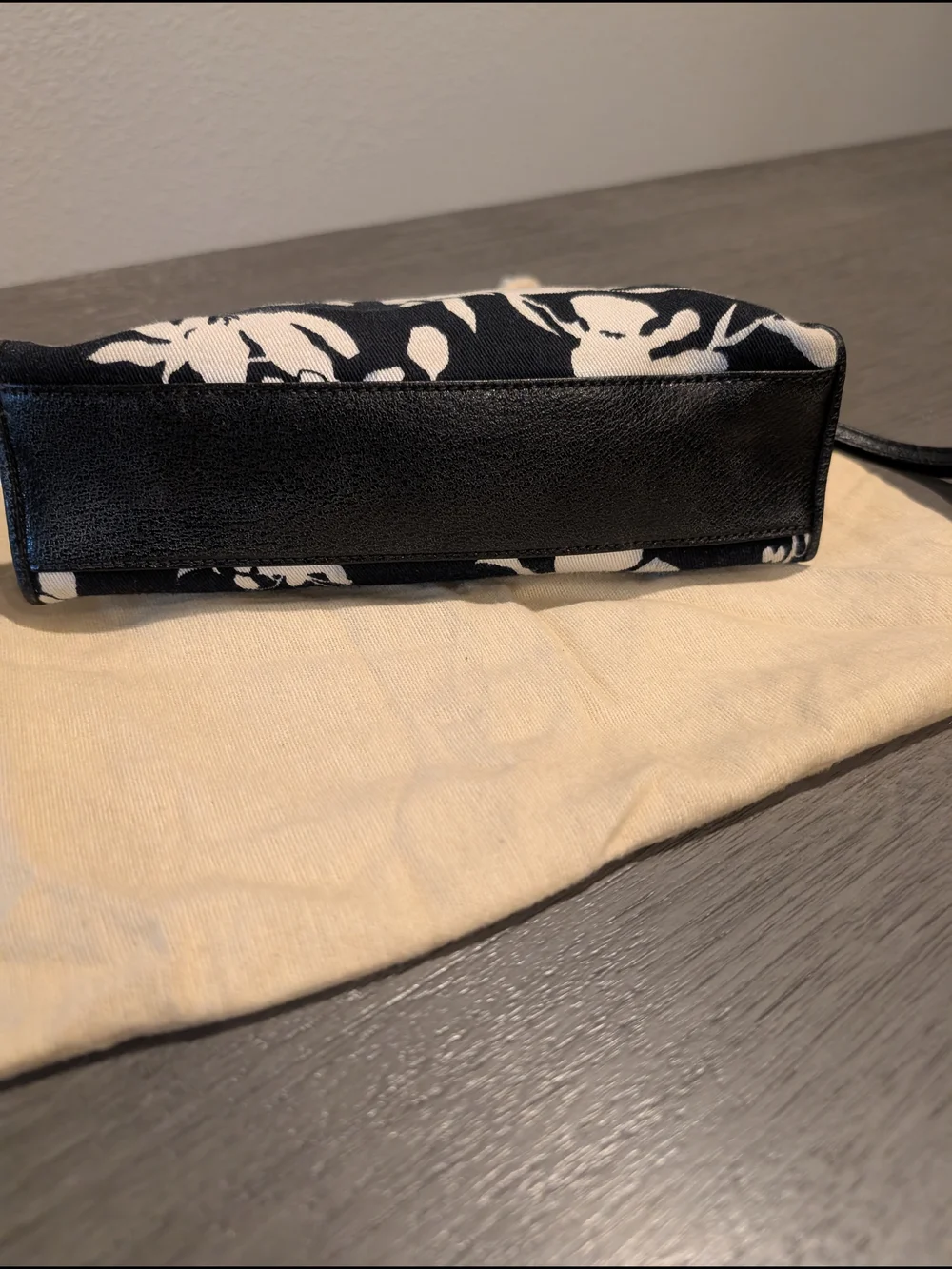 Michael Kors Black & Cream Floral Wristlet Clutch